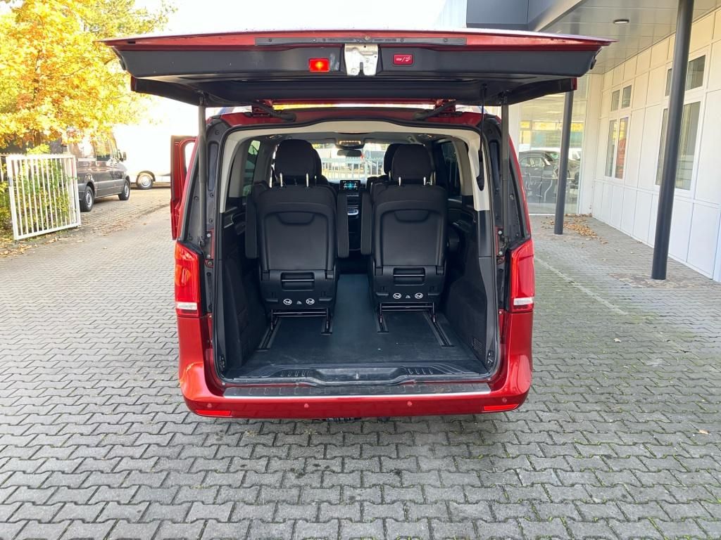 Fahrzeugabbildung Mercedes-Benz V 300 d long 4M *AHK*PDC*Sportp.*KeyLess*SpurW