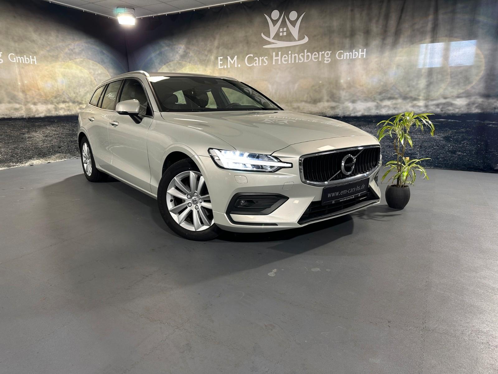 Volvo V60 D3 Kombi Momentum Business Vollleder Kamera
