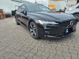 Volvo V60 D3 R Design,Kam,LED,AHK,el.Heck,H&K - Volvo Gebrauchtwagen in Pforzheim