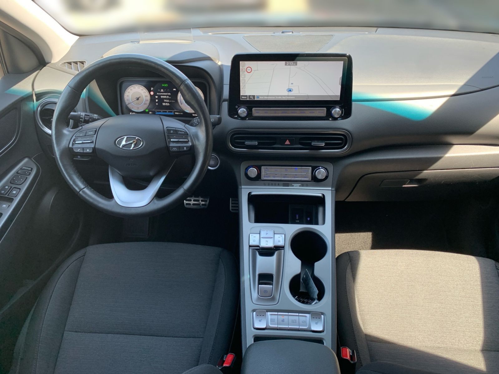 Fahrzeugabbildung Hyundai KONA Trend Elektro 64 kWh Navi Assistenz-Pak. 1H
