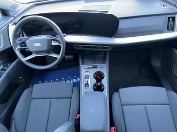  AUDI Q4 E-TRON 照片 10
