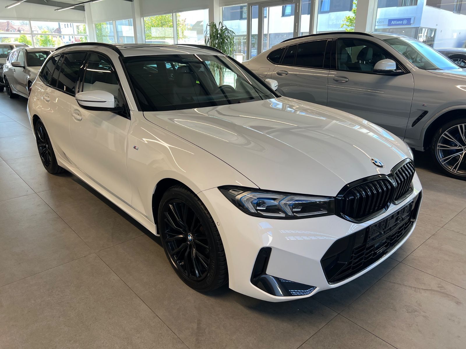 BMW 320 d xDrive M Sport Touring imagem 3