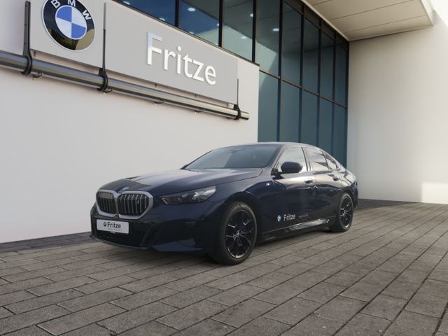 BMW i5 eDrive40 M-Sport AHK Panorama Leder digitales