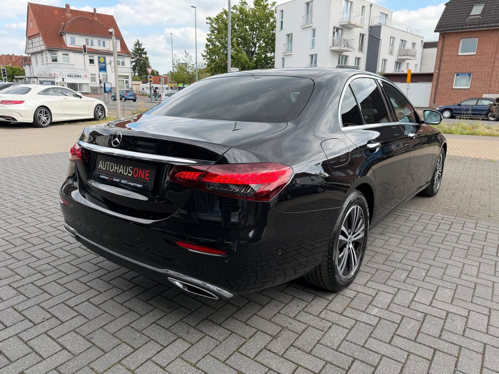 Mercedes-Benz E 220d Avantgarde 360°KAMERA/KEYLESSGO/BURMESTER foto 9