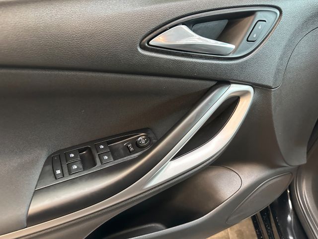 MYAUTOCENTER – Gebraucht- und Jahreswagen mit Werkstattservice in Pfaffenhofen Opel Astra *TEMPO*KLIMA*NAV*LED*StandHZ*