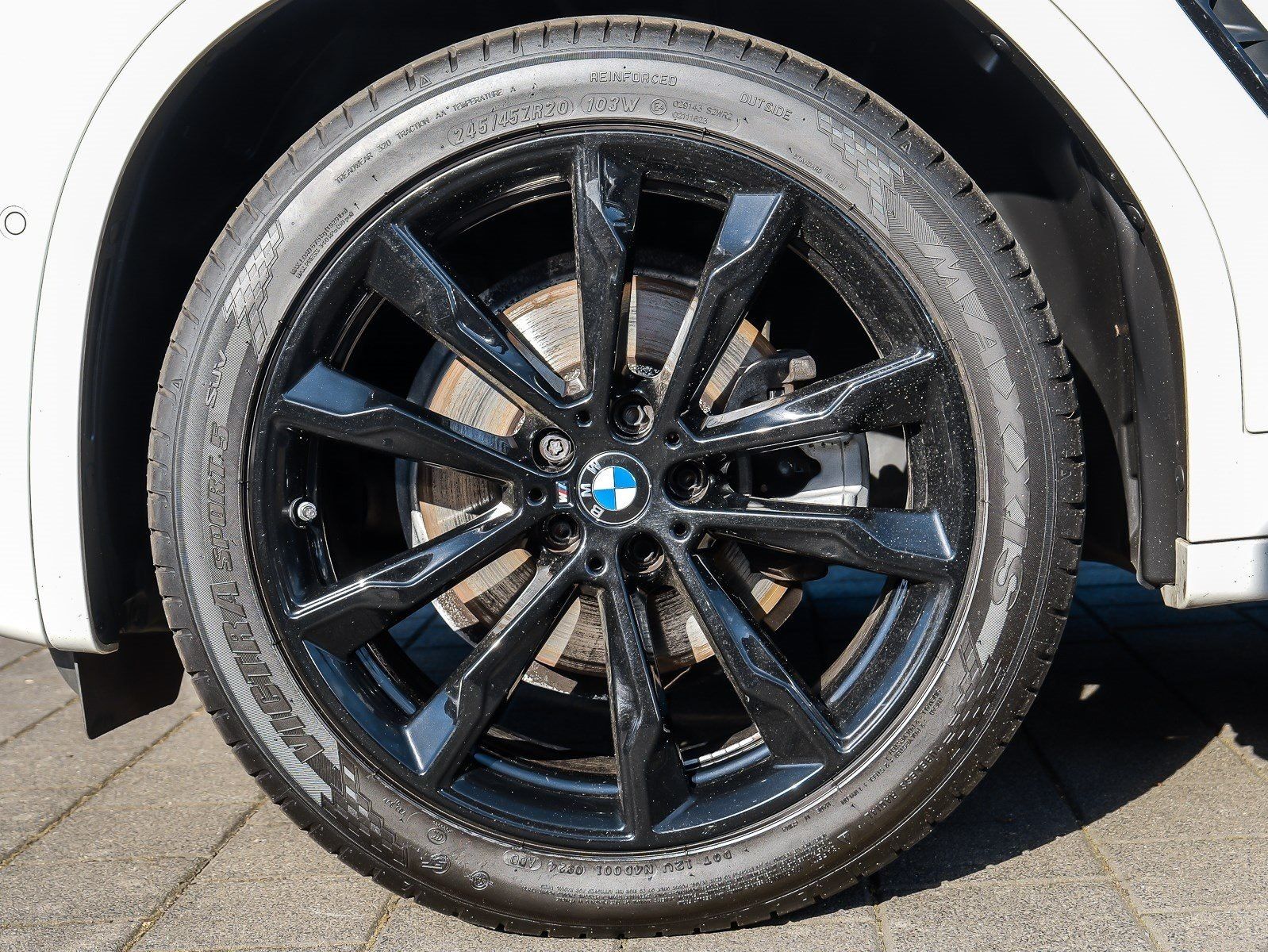 BMW X4 xDrive20i M Sport PANO RFK NAVI LED Laser LM foto 4