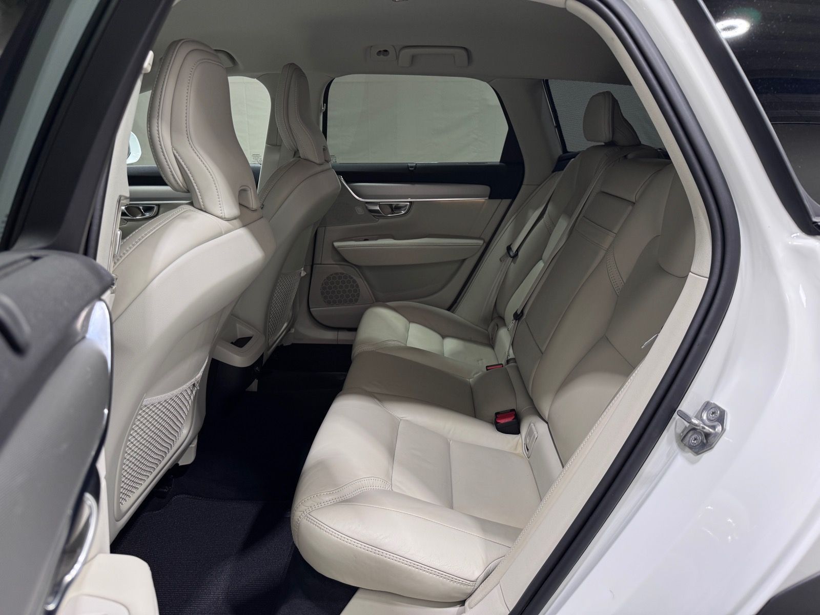 Volvo V90 Cross Country Pro D5 AWD | AHK LED NAVI 360° foto 21