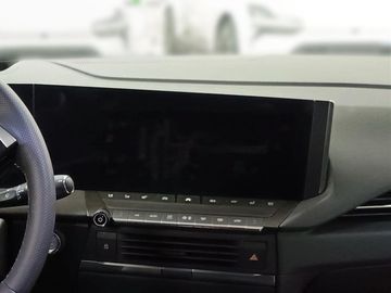 Fotografie 10 des Opel Astra L ST Ultimate Automatik Leder Schiebedach