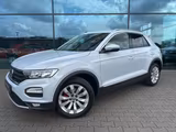 Volkswagen T-Roc 2.0 TDI Sport AHK ACC SHZ Kamara Navi - Volkswagen T-Roc Sport mit Diesel-Antrieb