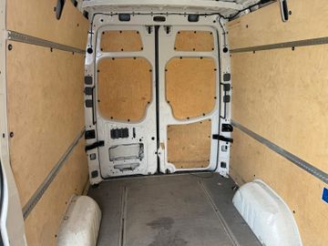 Volkswagen Crafter - 10