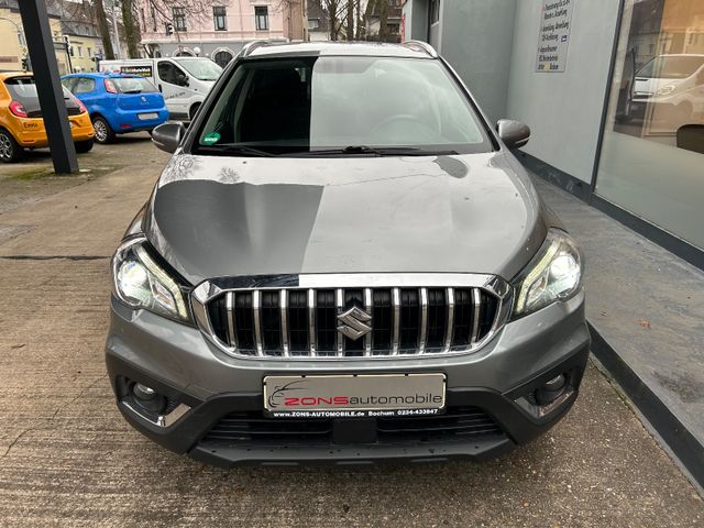 Fahrzeugabbildung Suzuki SX4 Comfort+CarPlay+Navi+LED+Kamera+SHZ+BT+LM+WR