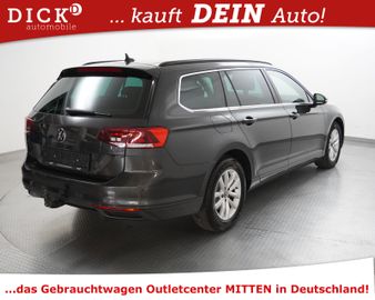 Volkswagen Passat Variant - 8