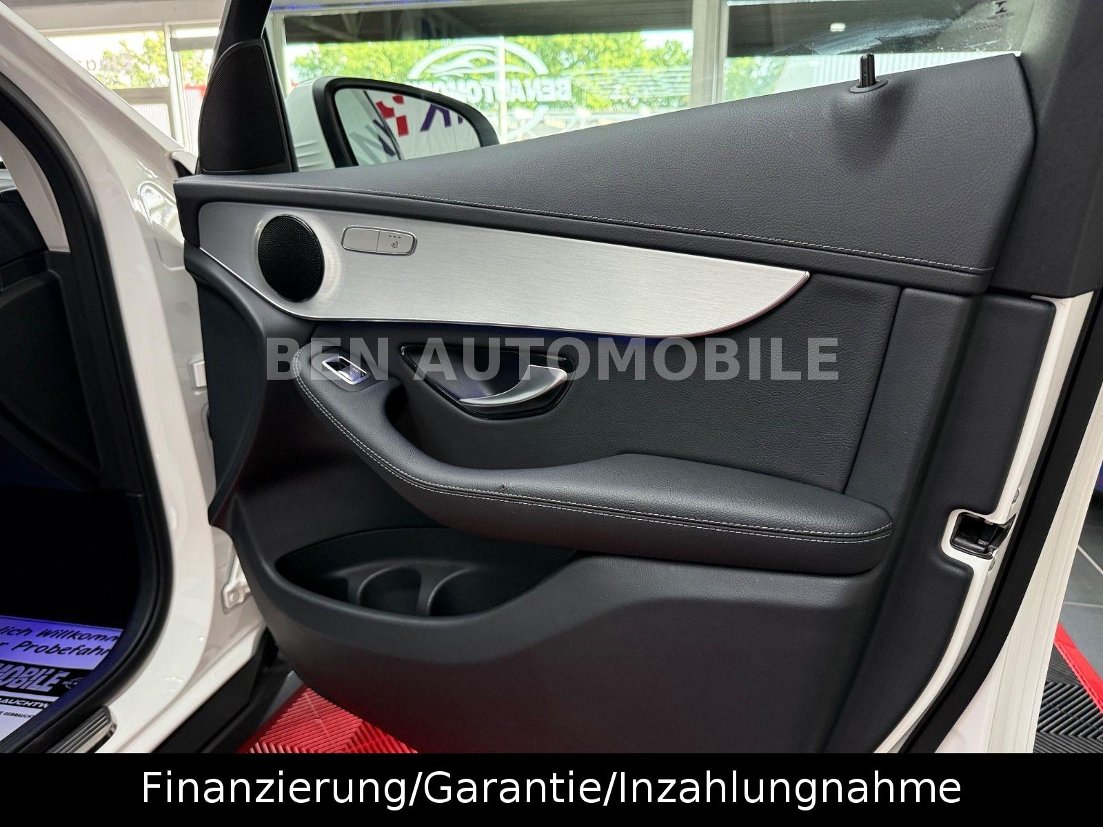 Mercedes-Benz GLC 300d 4Matic PANO+LED+RFK+AHK