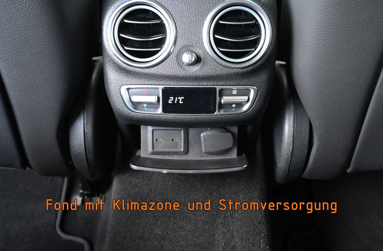 Fahrzeugabbildung Mercedes-Benz E 200 4Mat. T NIGHT °ACC°AHK°BURM°HUD°STANDHEIZ°