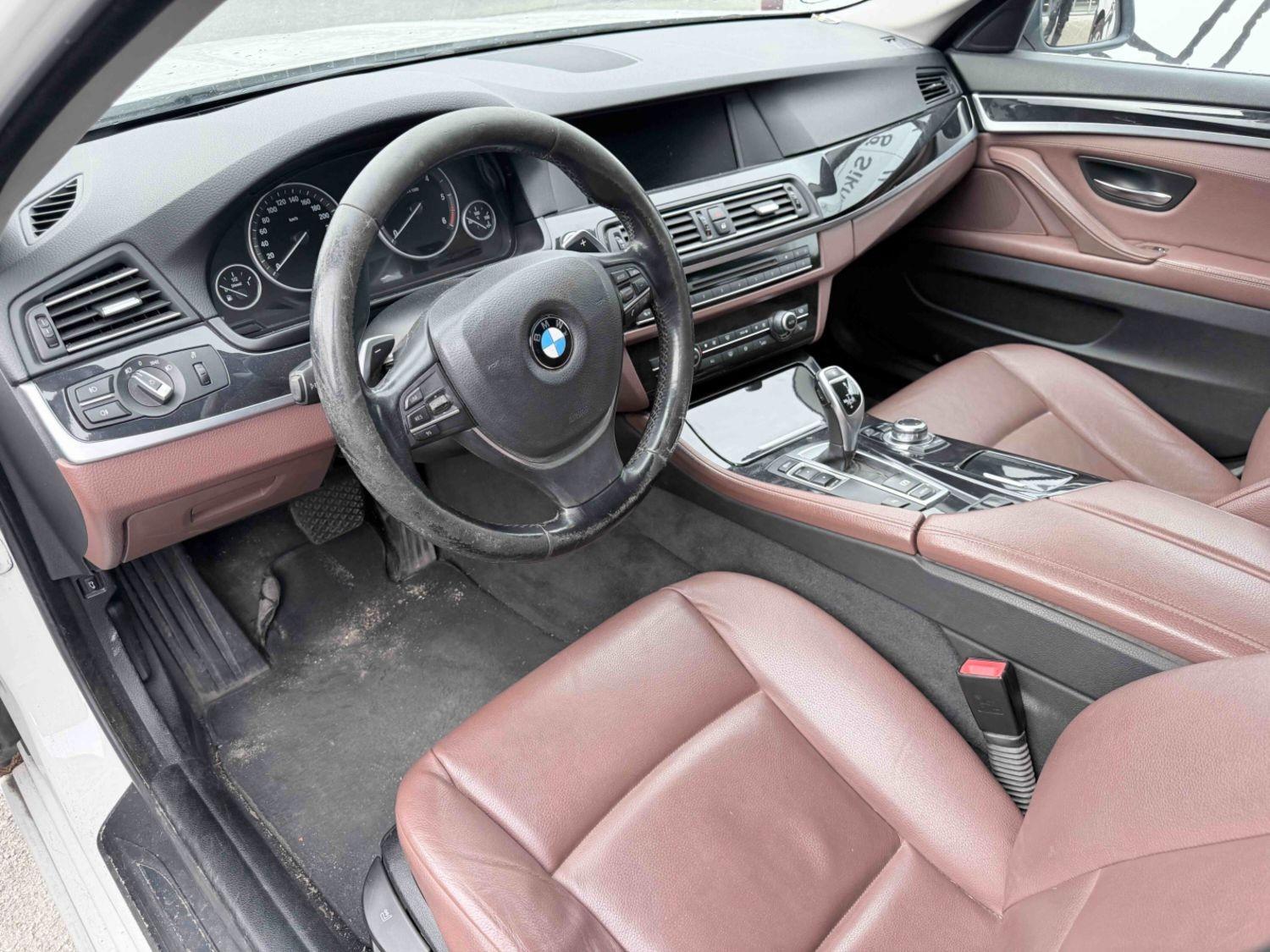BMW 520 2011 — photo 6