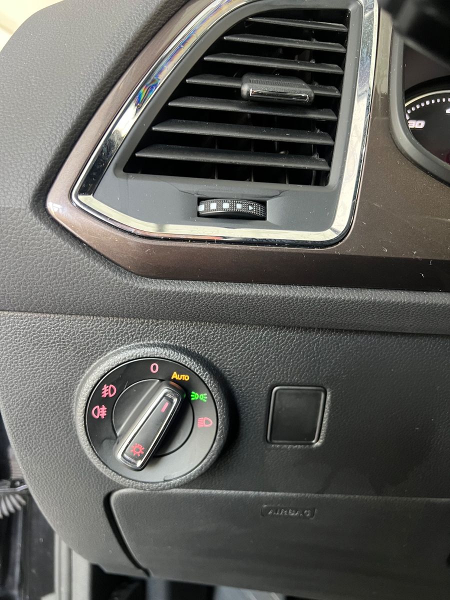 Fahrzeugabbildung SEAT Ateca Xcellence 2.0 TDI *LED*ACC*ALCANTARA*AHK*