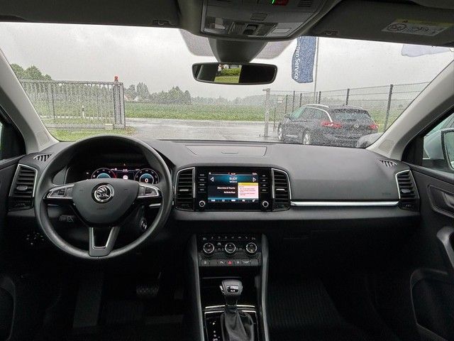 Karoq 2.0 TDI DSG Drive 4x4 PANO AHK RFK ACC