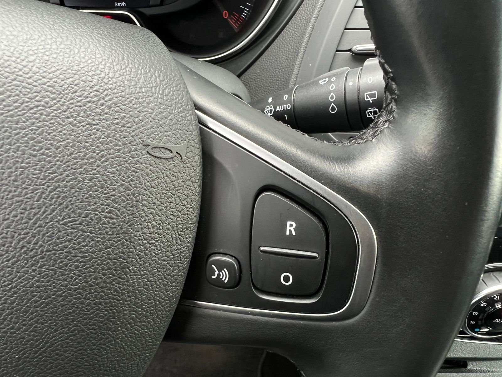 Fahrzeugabbildung Renault Captur Intens 1.3 TCe 150 *AHK,Navi PDC hinten,L