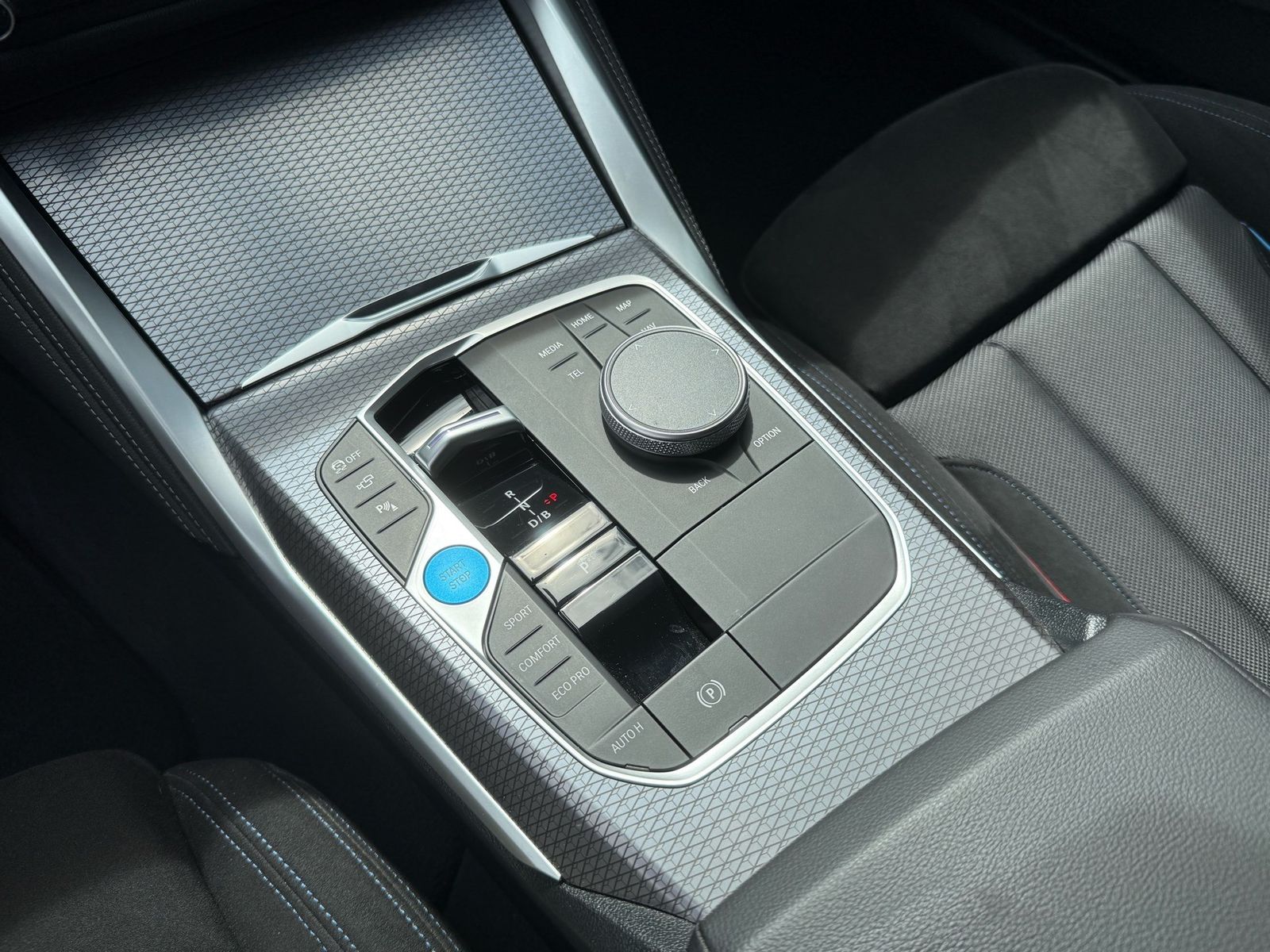 BMW i4 - Bild 12