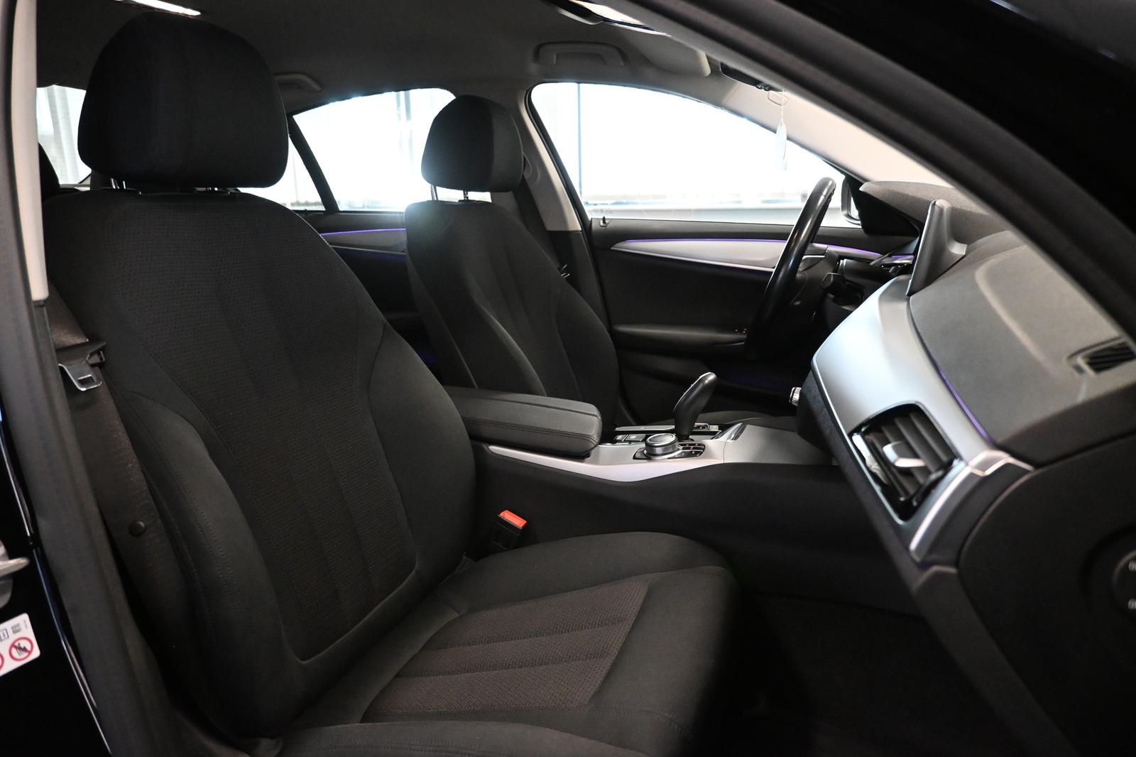BMW 520 d Lim. *LED *SHZ *KAMERA *VIRTUAL*19ZOLL
