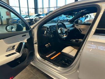 Mercedes-Benz A 250 A Limousine *AMG-LINE*NAVI*LED*KAM*