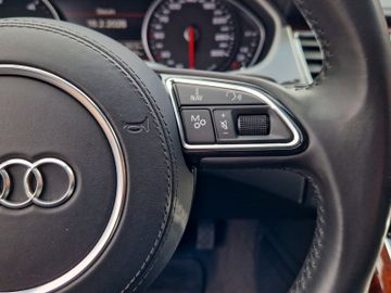 Audi A8 - 12
