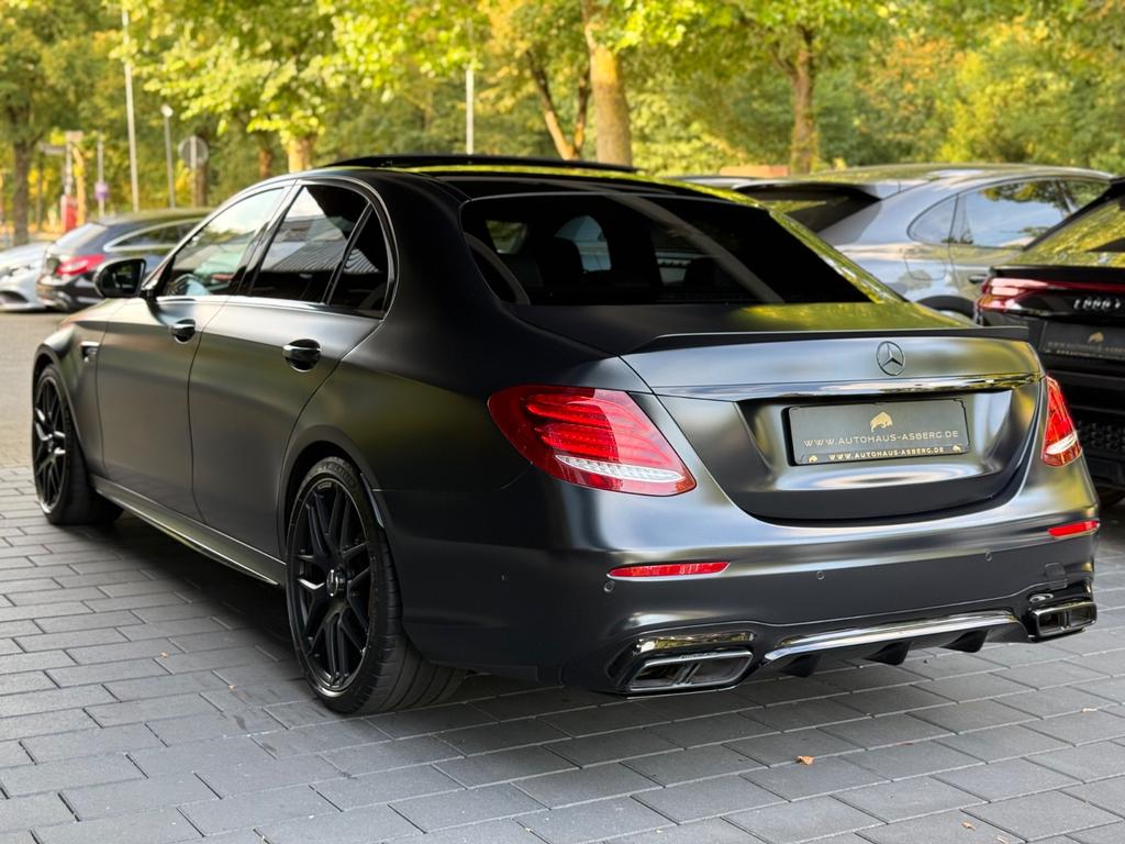 Mercedes-Benz E 63 AMG