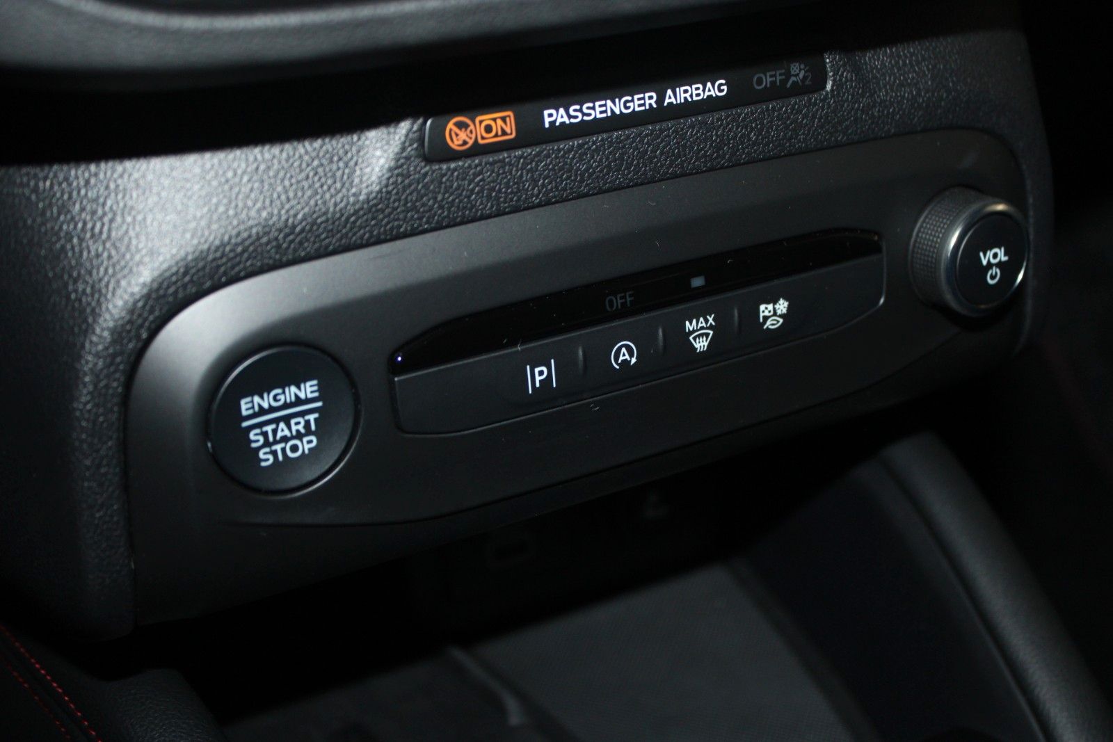 Fahrzeugabbildung Ford Focus ST-Line X Aut. LED ACC Pano HUD WinterPak.