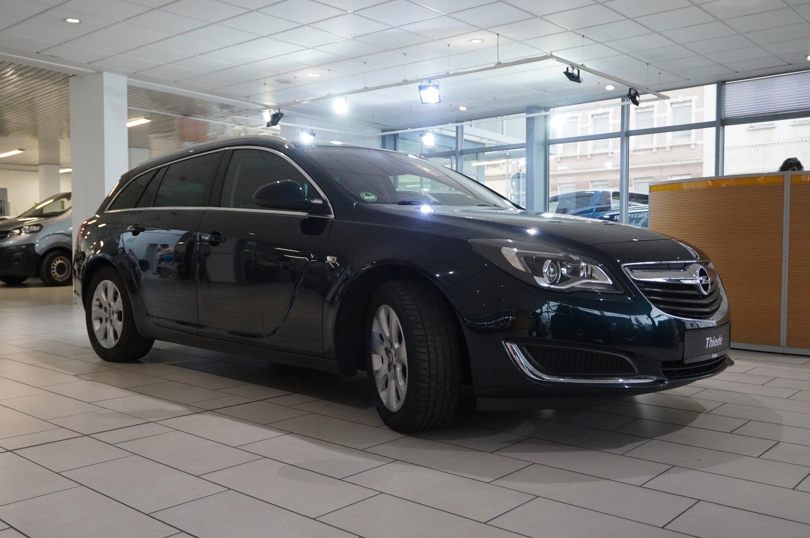 Fahrzeugabbildung Opel Insignia A ST 1.6 INNOVATION NAVI/LED/KAMERA/AHK