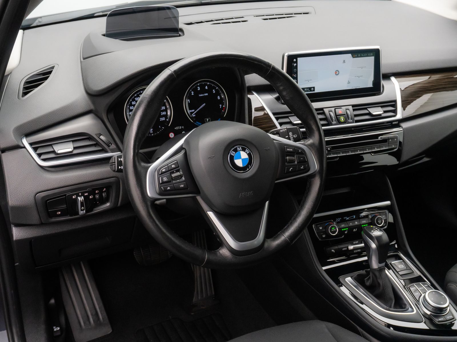 Fahrzeugabbildung BMW 225 Active Tourer iPerf ACC Kamera HUD DAB 18"