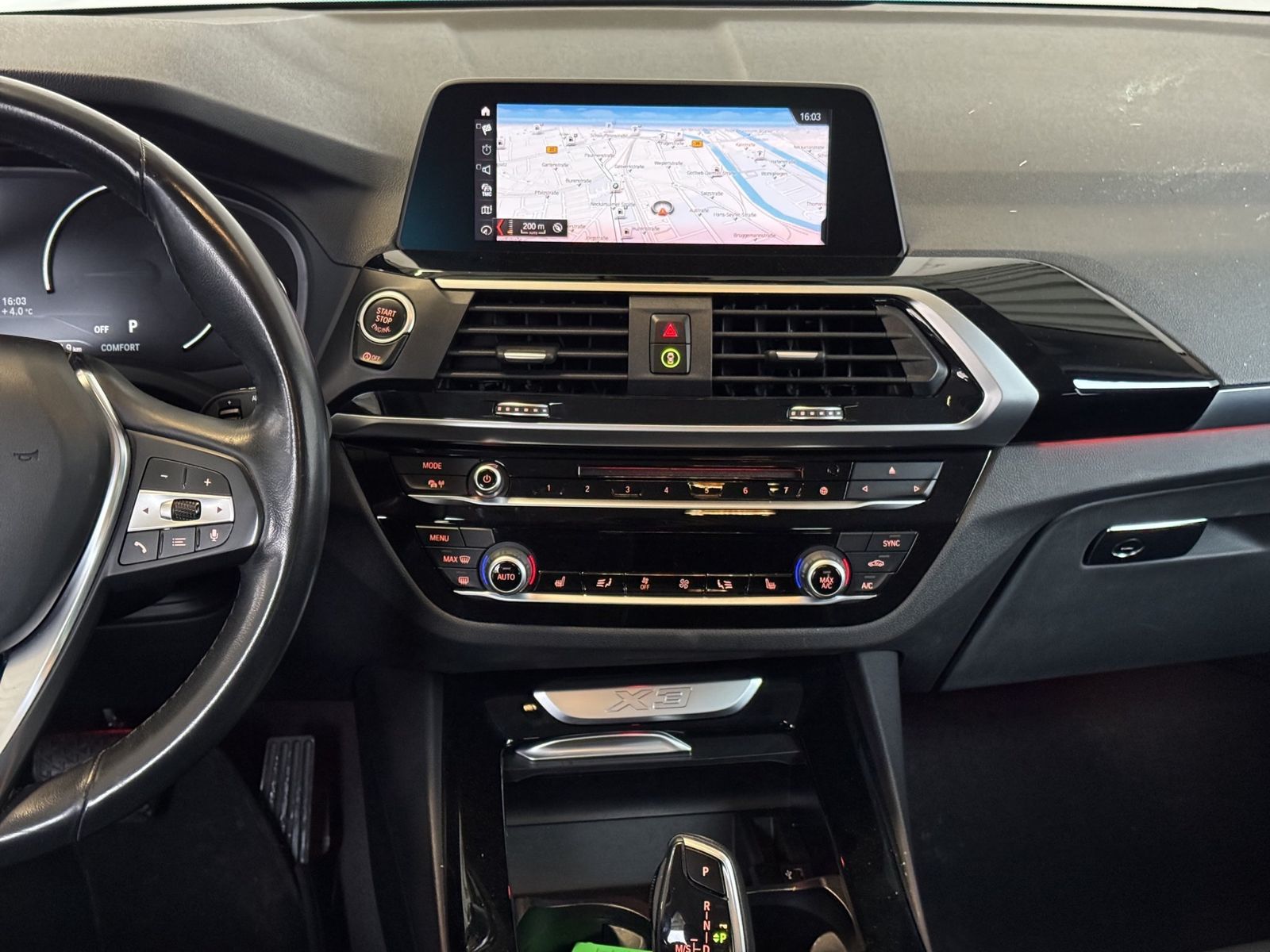 BMW X3 xDrive20iA Advantage LED.Sportsz.ParkAss.SHZ. foto 6