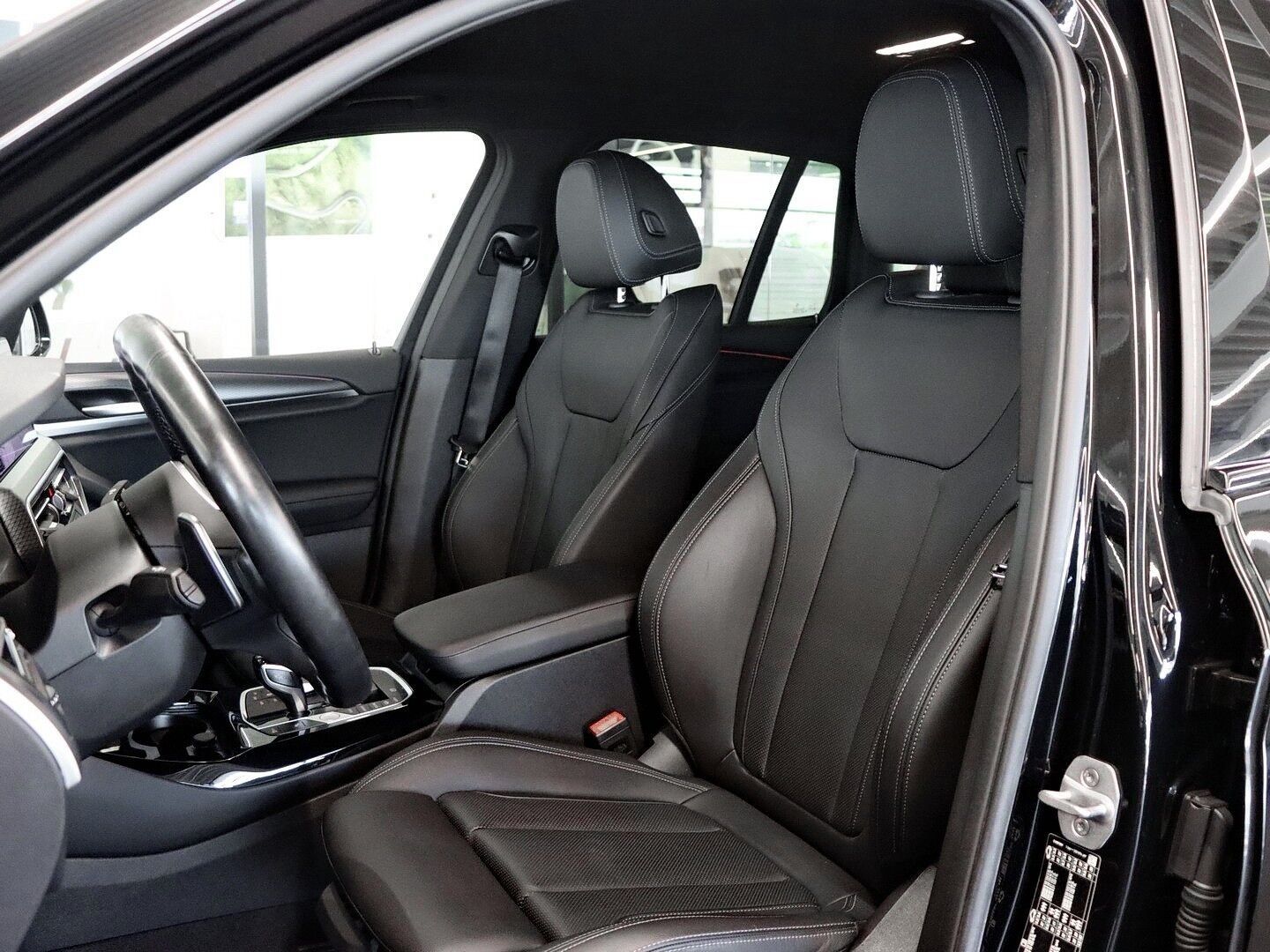 BMW X3 xDrive20i M-Sport, Standheizung foto 16
