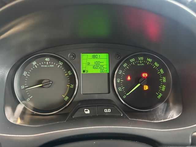 MYAUTOCENTER – Gebraucht- und Jahreswagen mit Werkstattservice in Pfaffenhofen Skoda Roomster Fresh *MSR*ASR*SITZHEIZUNG*