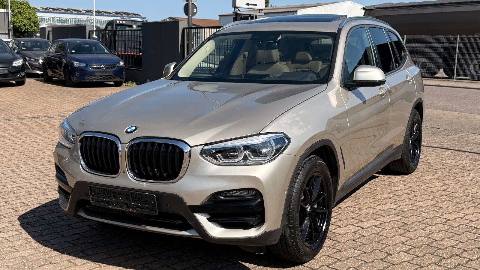 BMW X3 xDrive 30d Advantage*LEDER*NAVI*PANO*HUD*KAM*