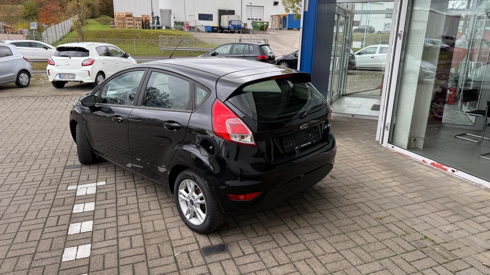 Ford Fiesta Sync Edition 5D
