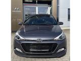 Hyundai i20 blue Passion TURBO BLUE *Bluetooth *Lenkradh - Hyundai i20 mit Benzin-Antrieb: Grau