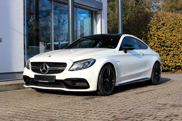 Mercedes-Benz C63 S Coupe AMG/ KERAMIK/ 360°/ PERFORMANCE AGA