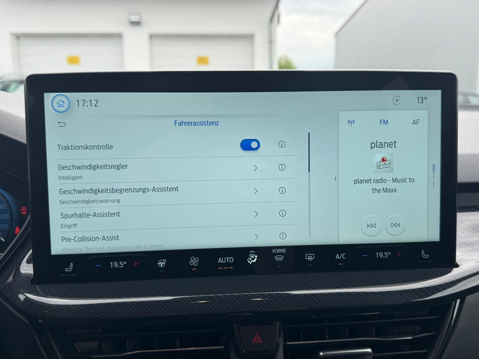 Fahrzeugabbildung Ford Focus 1.0 ST-Line X MATRIX*B&amp;O*ACC*KAM*APP*LHZ