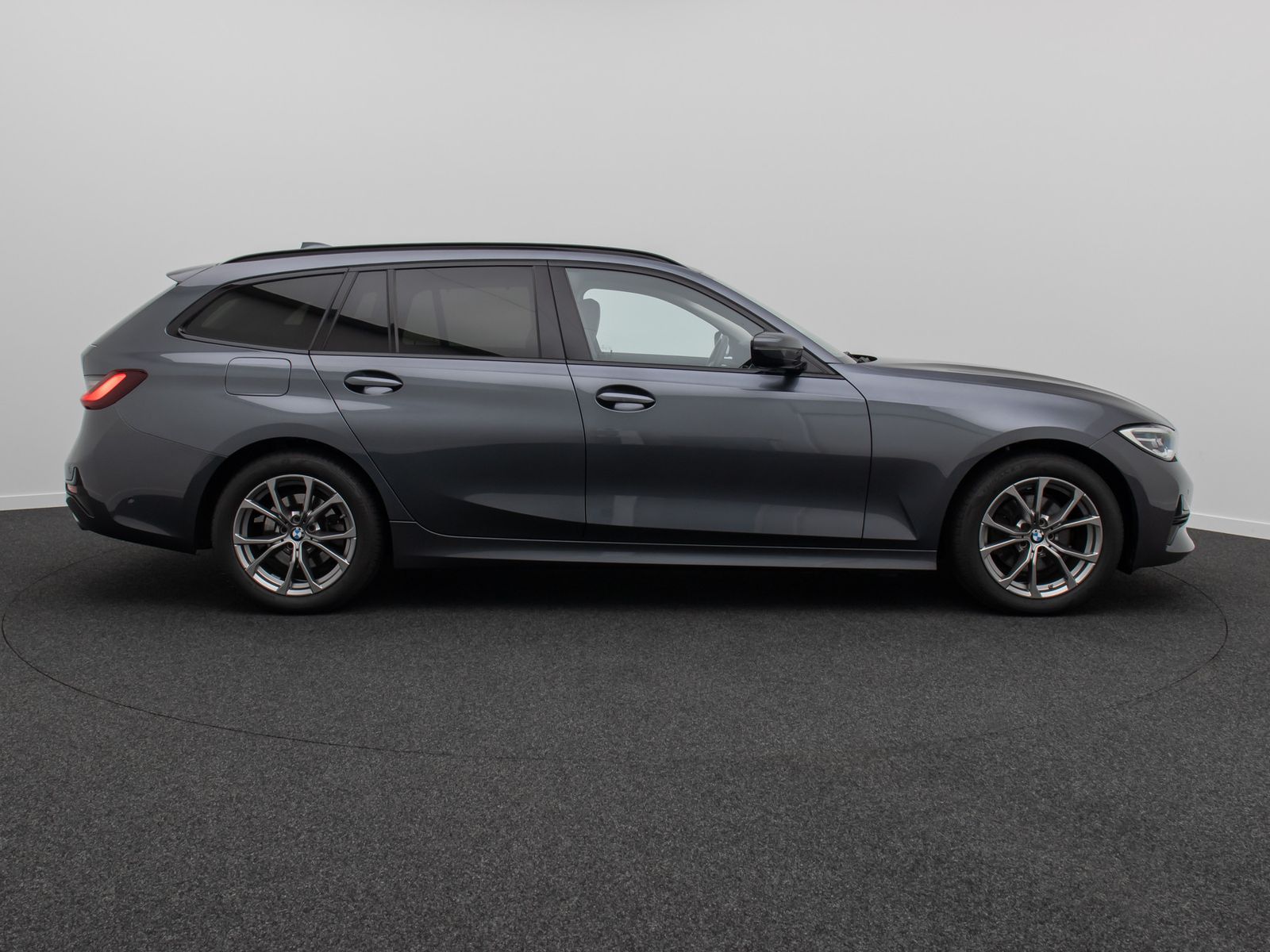 Fahrzeugabbildung BMW 320d xD Sport Line Alarm AHK DAB HiFi DrivAssist