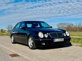 Mercedes-Benz Mercedes W210 E200 Kompressor Avantgarde B... - Mercedes-Benz E 200: Limousine, W210