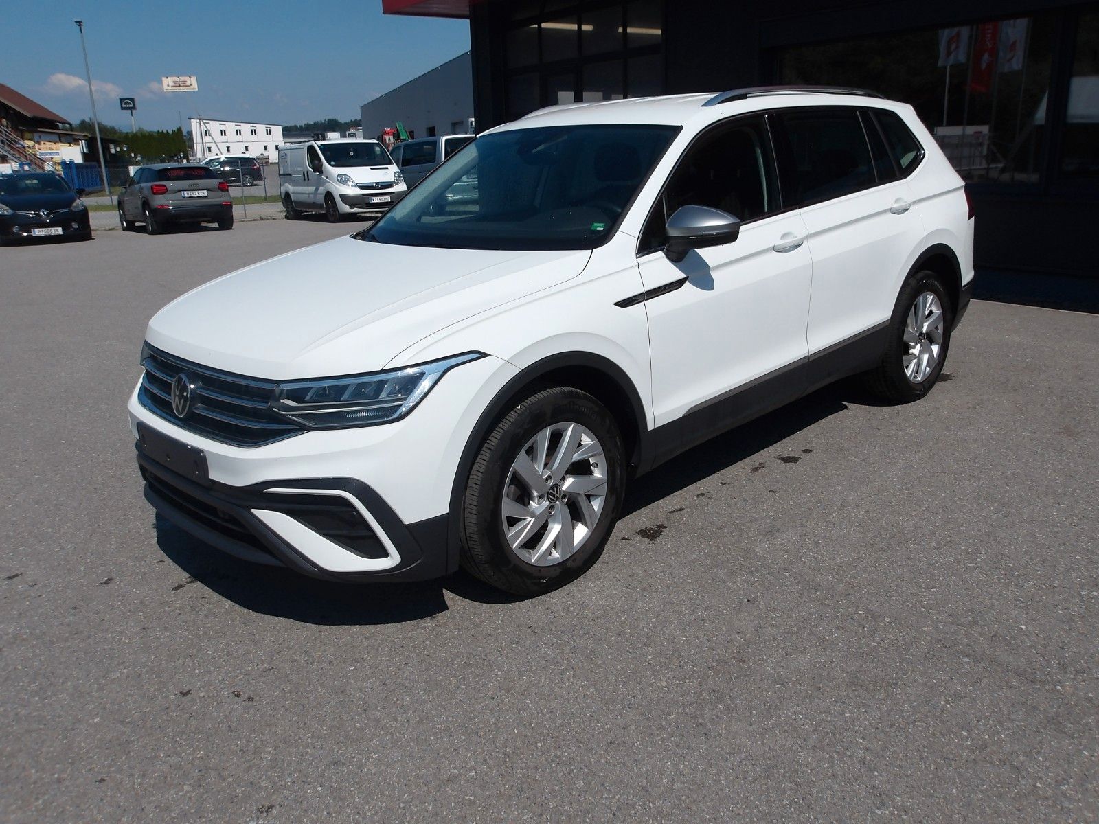 VW Tiguan Allspace Life *VIRTUAL*AHK*EXP.18250*