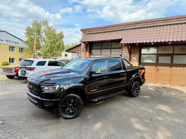 Dodge V8*OFFROAD*LIFT*BÜGEL*LED*4X4*NAVI*AHK*GARANTIE