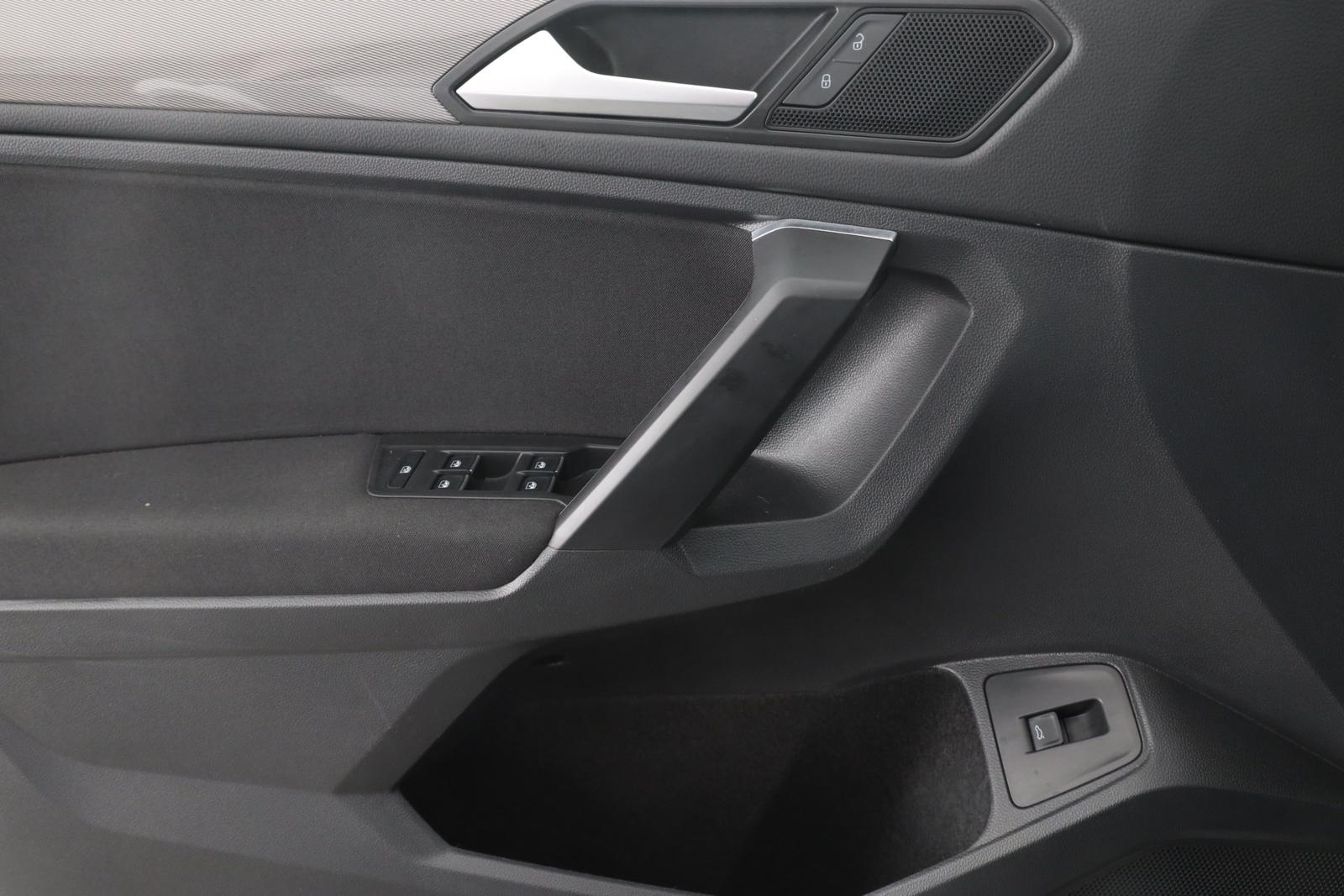 Volkswagen Tiguan Allspace 1.5 TSI DSG Life NAVI AHK, миниатюра 17