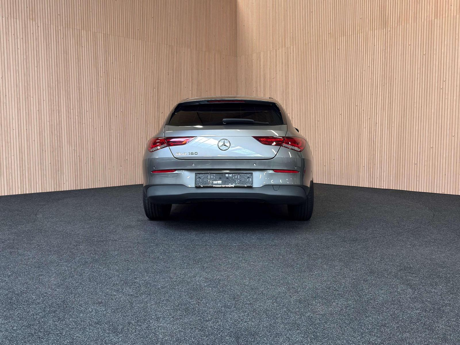 Mercedes-Benz CLA 180 Automaat Shooting brake Led, миниатюра 4