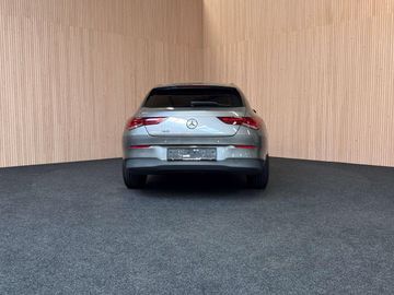 Mercedes CLA 180 - 4