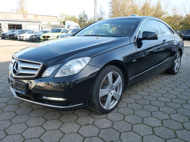 Mercedes-Benz E 350 CGI Coupe BlueEFF. Navi - PDC