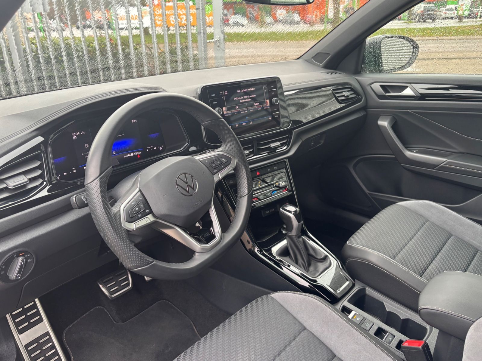 Fahrzeugabbildung Volkswagen T-Roc Cabriolet R-Line