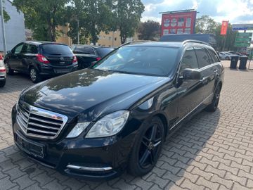 Mercedes E 220 - 1