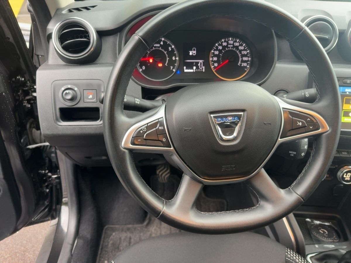 Fahrzeugabbildung Dacia Duster Adventure TCe 150 *leichter Hagelschaden*