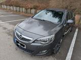 Opel Astra J, 1.4 Turbo,140 PS, 2010 -Navi... - Opel Astra aus 2010: Turbo